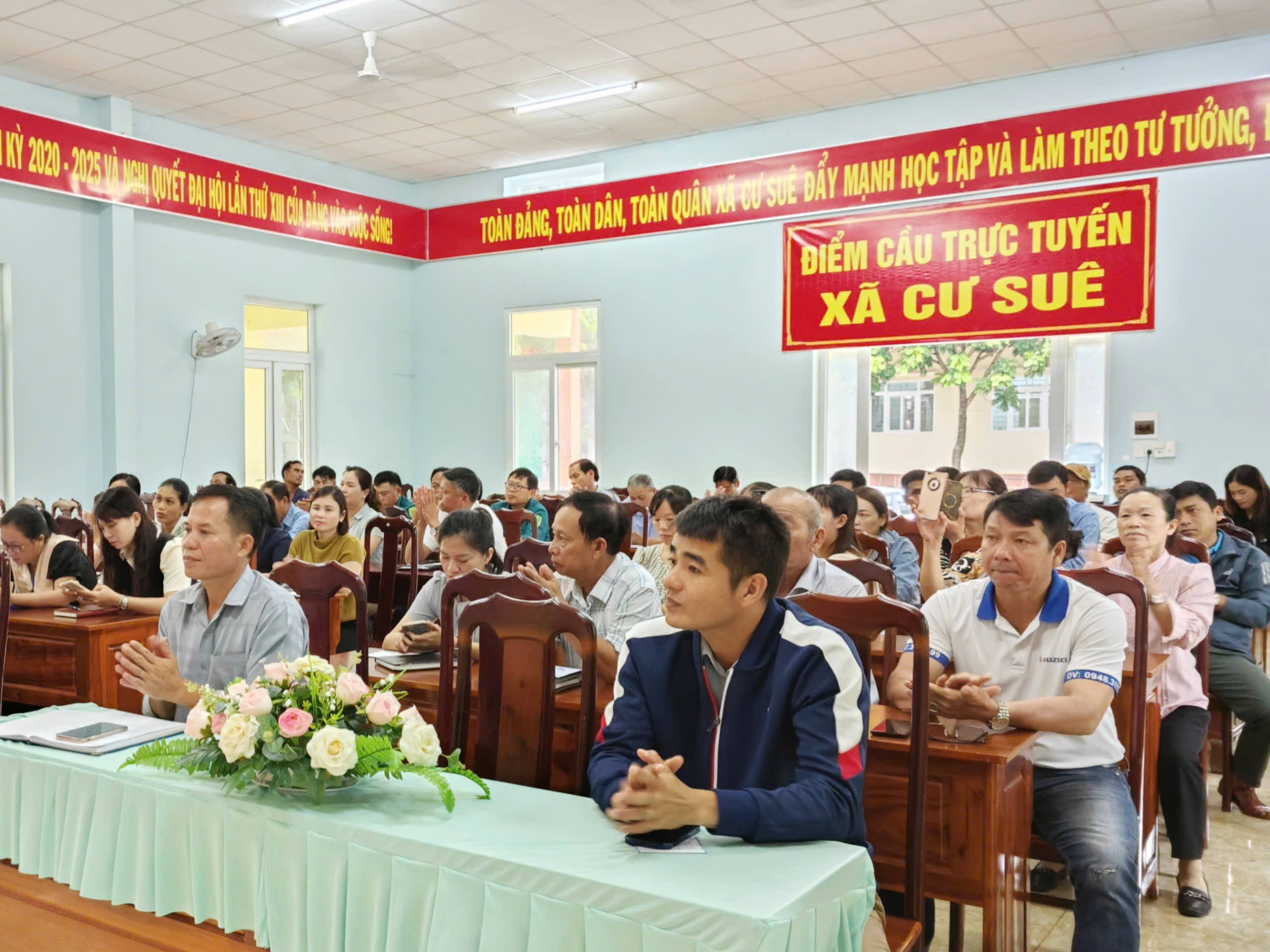 phat dong ung ho bao lut (3)